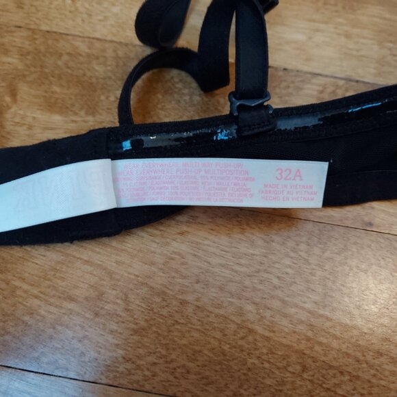 Victoria’s Secret Black strapless push up bra - Picture 2 of 2